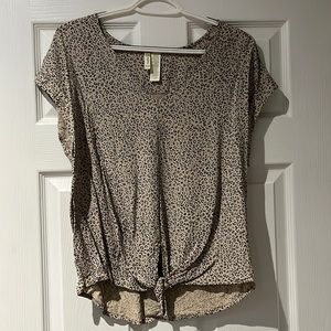 Women’s leopard print top